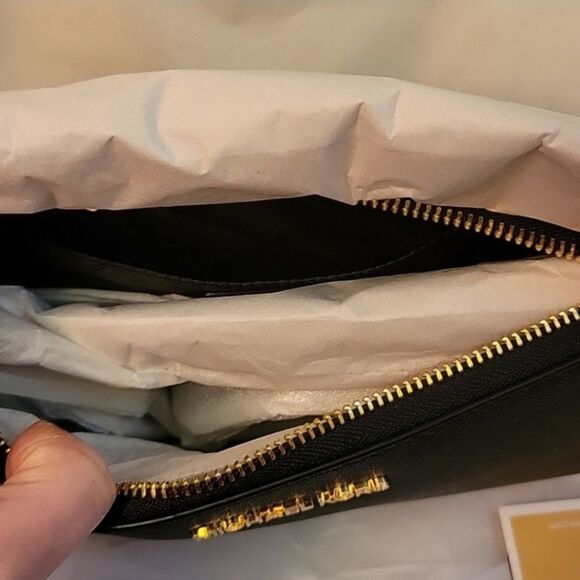 Michael Kors Jet Set Crossbody Bag NWT - Picture 5 of 11